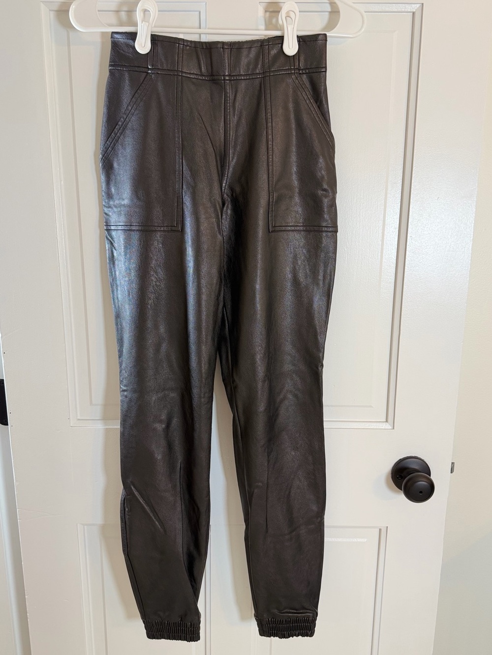 SPANX Leather-Like High Rise Jogger Pants Black Size XS 20283R